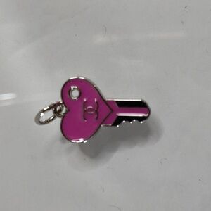 CC Heart Shape Zipper Pull
